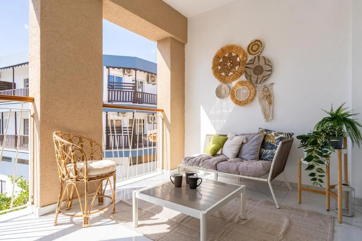 Sunstone - Cozy Studio W Terrace In Larnaca Cypern